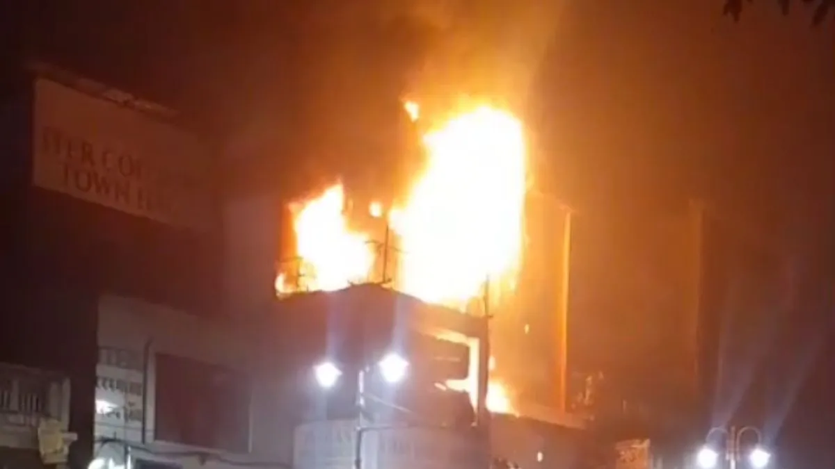 Chandni Chowk fire, Kucha Rahman fire Delhi, Delhi fire news today- India TV Hindi