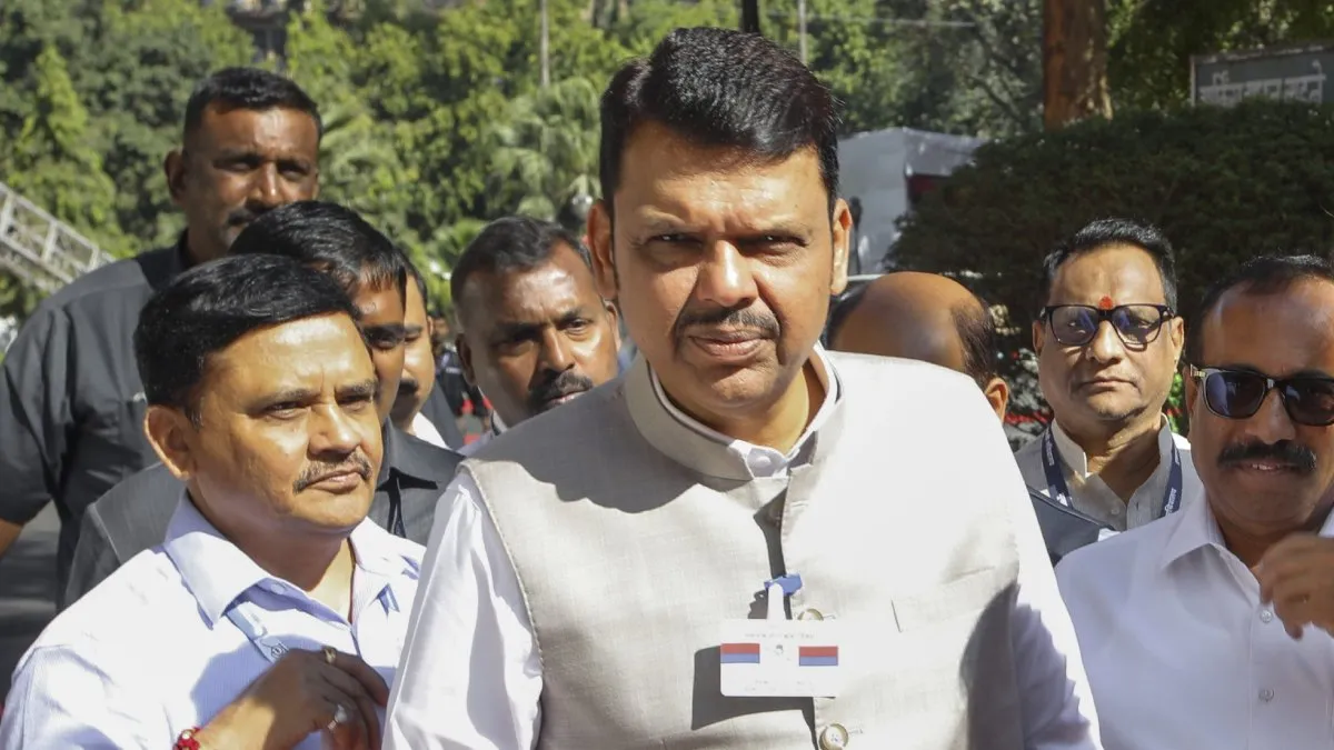 cm devendra fadnavis school college drugs MCOCA- India TV Hindi