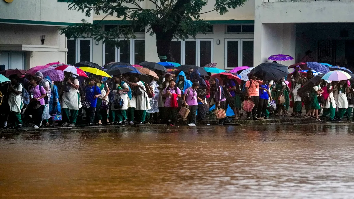 चक्रवात दित्वा ने...- India TV Hindi