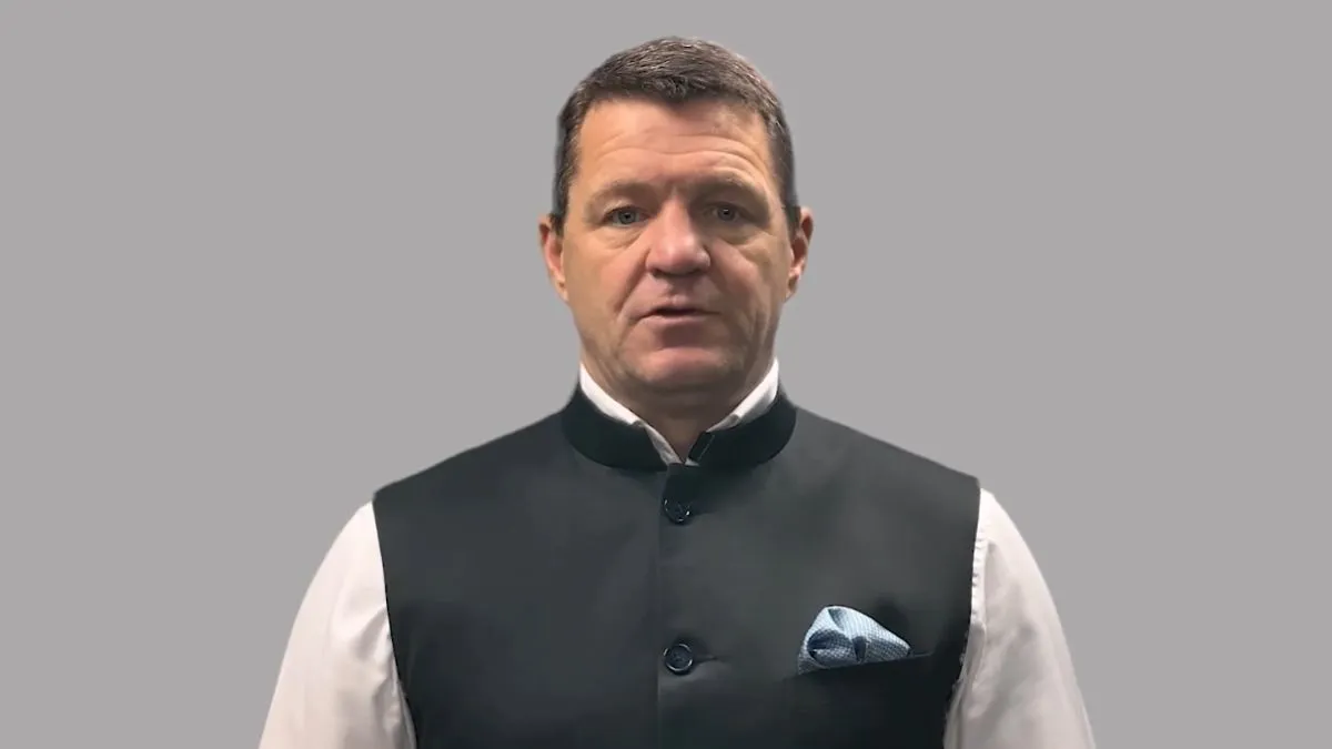 IndiGo, who is the owner of indigo, indigo ka malik kaun hai, rahul bhatia, rakesh gangwal, rahul bh- India TV Paisa