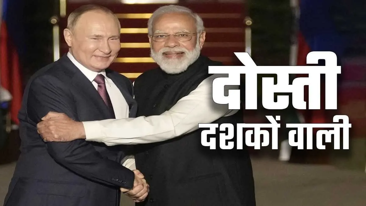 Vladimir Putin (L) PM Narendra Modi (R)- India TV Hindi
