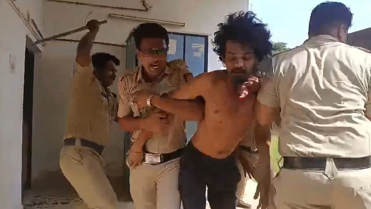 जेल में कैदी ने किया हमला- India TV Hindi