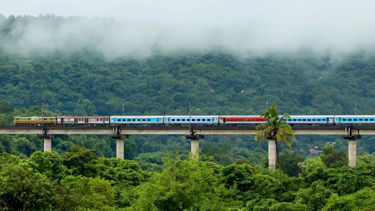 indian railways, northeast frontier railways, special trains, indian railways special trains, indigo- India TV Paisa