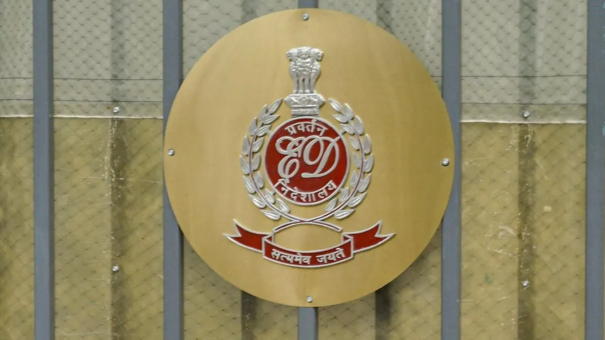 ईडी की टीम ने कई ठिकानों पर की छापेमारी।- India TV Hindi