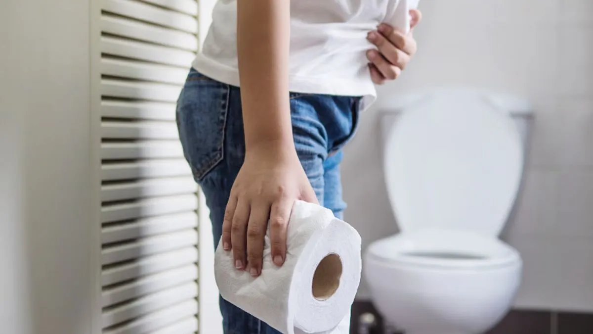 बाथरूम की ये आदतें बन सकती है कब्ज का कारण- India TV Hindi