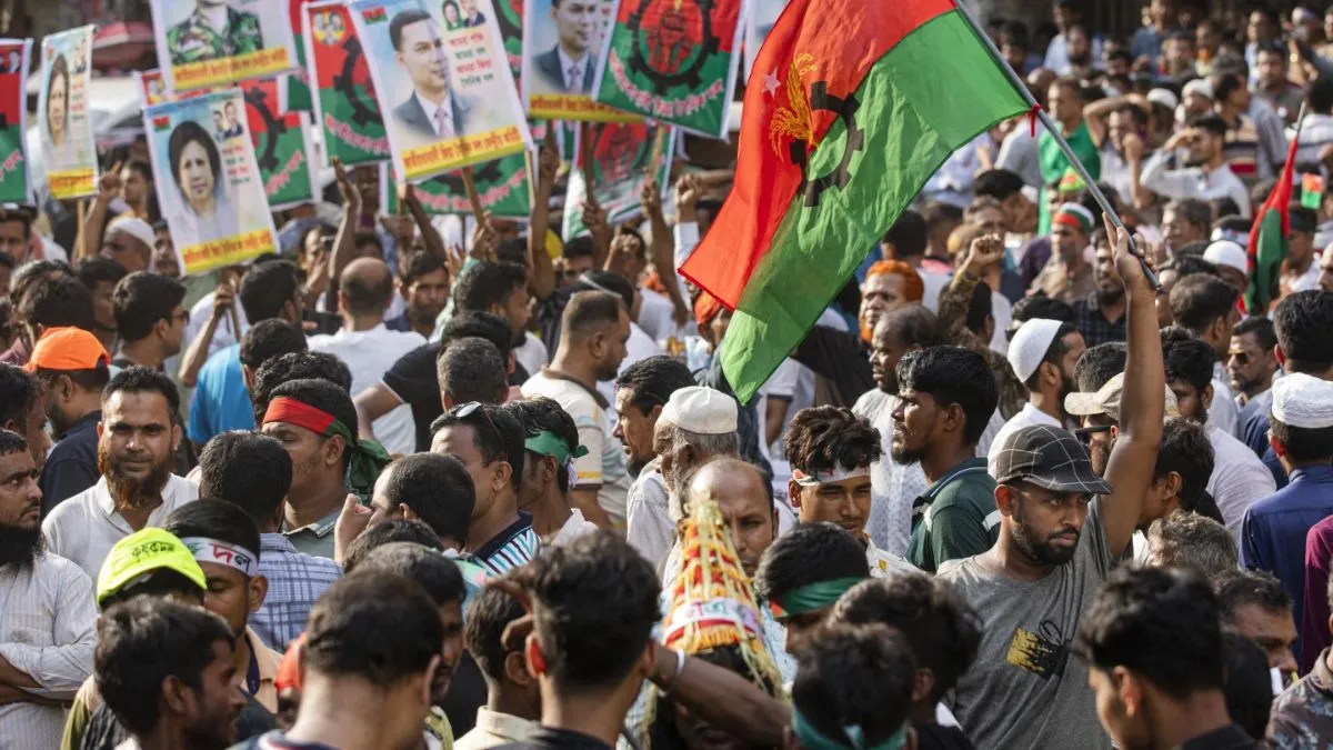 बांग्लादेश में इलेक्शन की मांग को लेकर सड़क पर बीएनपी कार्यकर्ता (फाइल)- India TV Hindi