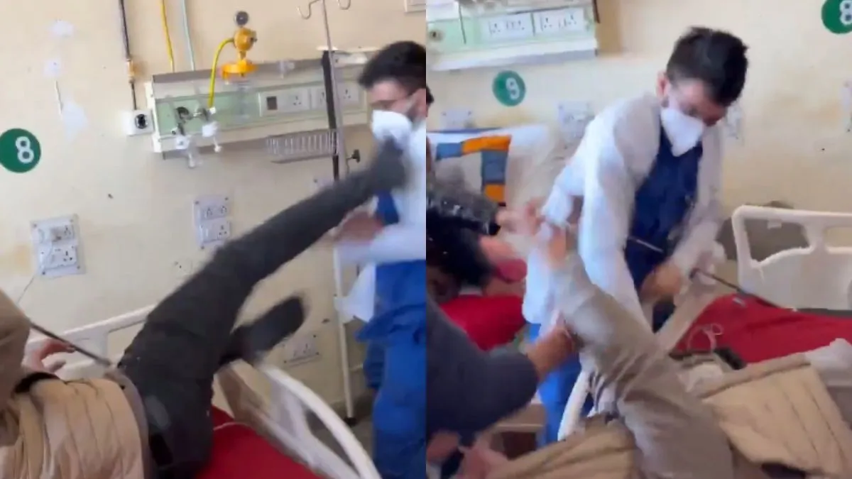 मरीज और डॉक्टर के बीच जमकर हुई लड़ाई- India TV Hindi