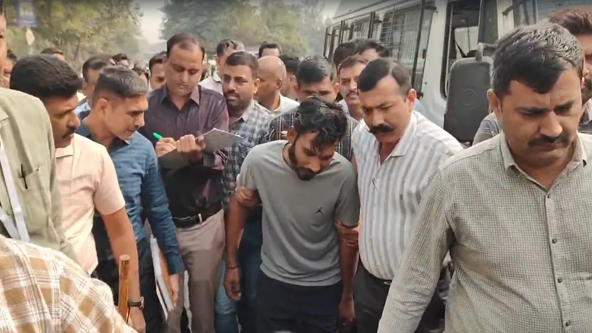 अपहरण करने वाले बदमाश...- इंडिया टीवी हिंदी