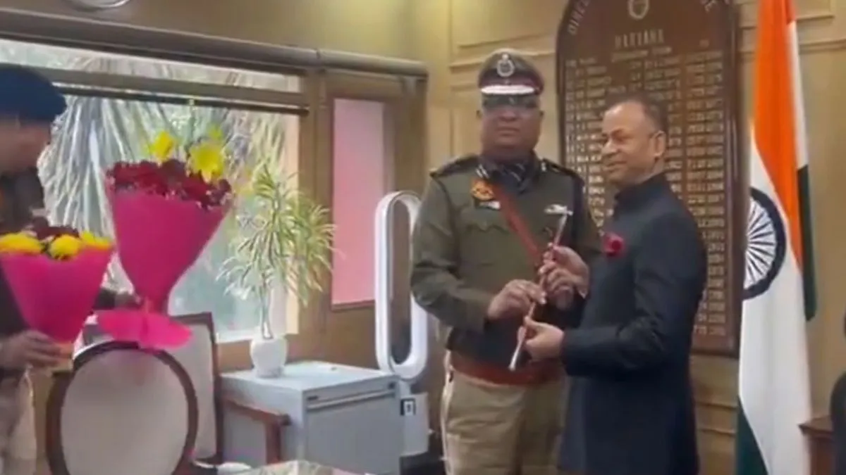 हरियाणा के नए डीजीपी अजय सिंघल, हरियाणा पुलिस के नए डीजीपी, अजय सिंघल ने कार्यभार संभाला- इंडिया टीवी हिंदी