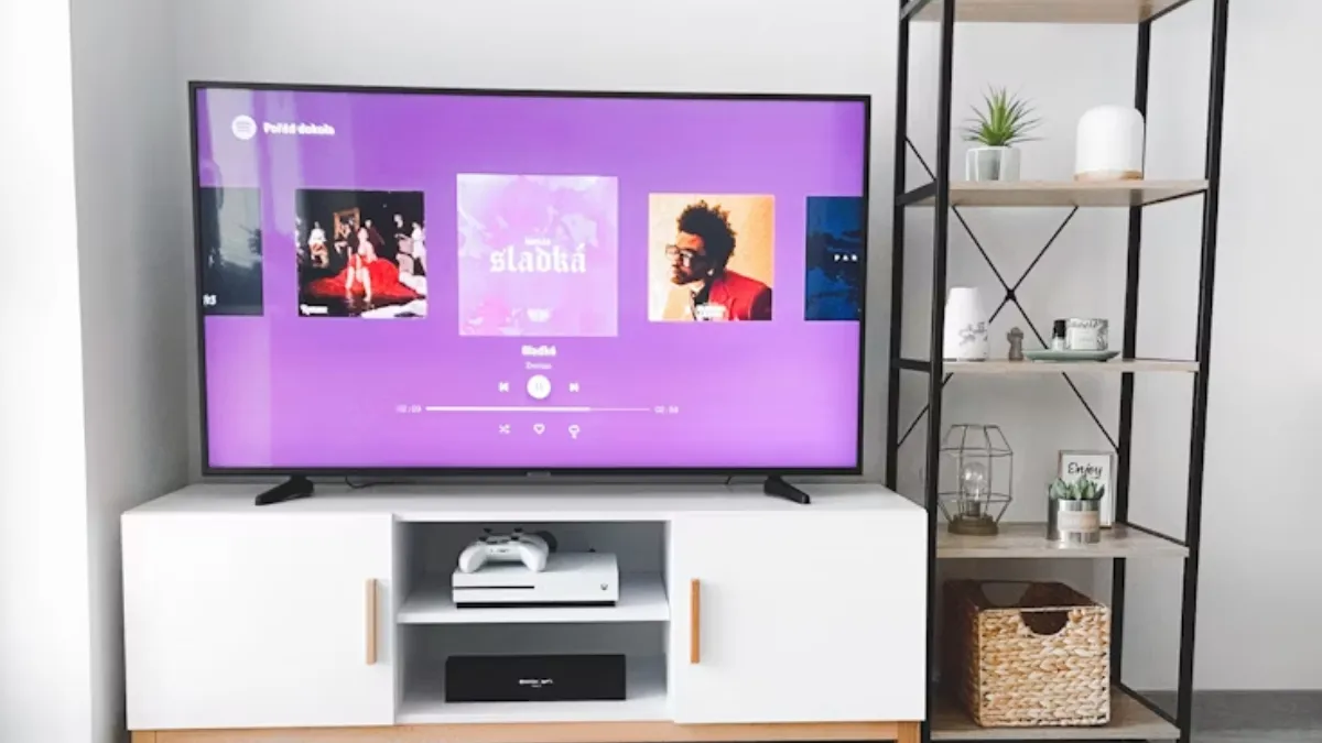 55 inch LED Smart TV - India TV Hindi