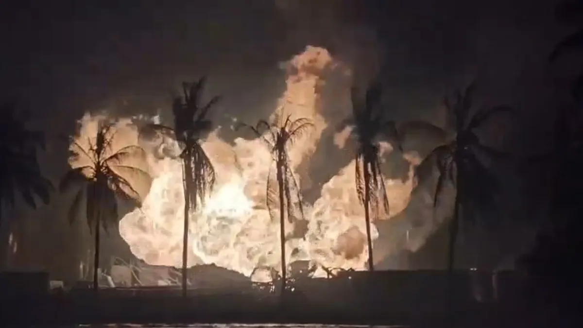 ONGC में हुए गैस रिसाव से लगी आग- India TV Hindi