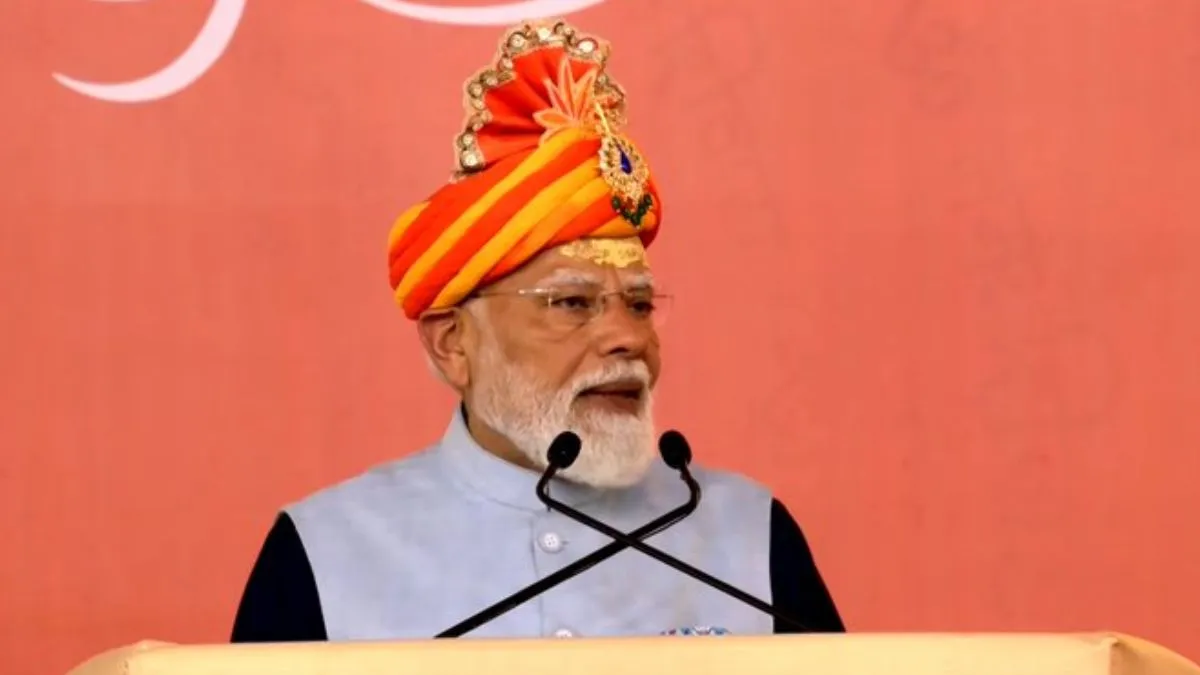 सोमनाथ में पीएम मोदी...- India TV Hindi