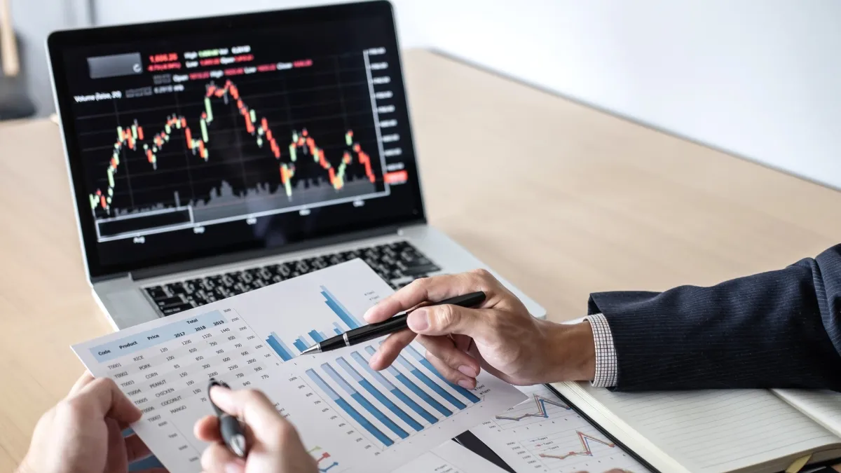 खुदरा निवेशकों को सलाह- India TV Hindi