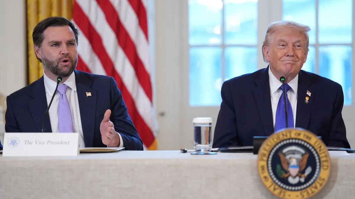 जेडी वेंस और डोनाल्ड ट्रंप- India TV Hindi