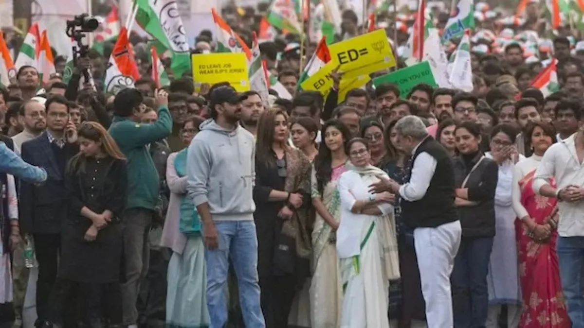 पश्चिम बंगाल में बवाल- India TV Hindi