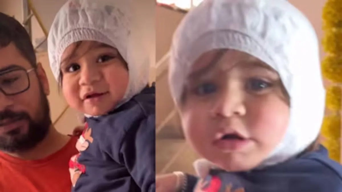 father covered baby head from Diapers cap, desi jugaad video, viral news, diaper, father child, juga- India TV Hindi