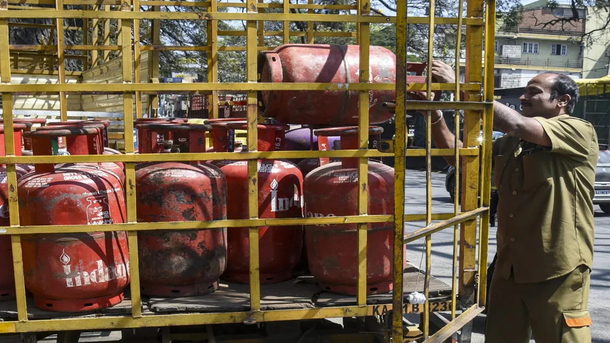 गैस सिलेंडर- India TV Hindi