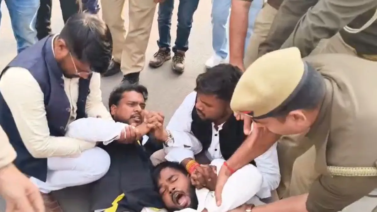 Lucknow UGC protest- India TV Hindi