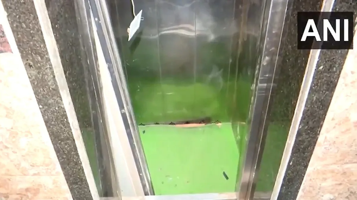 lift crash at Mumbai highrise- India TV Hindi