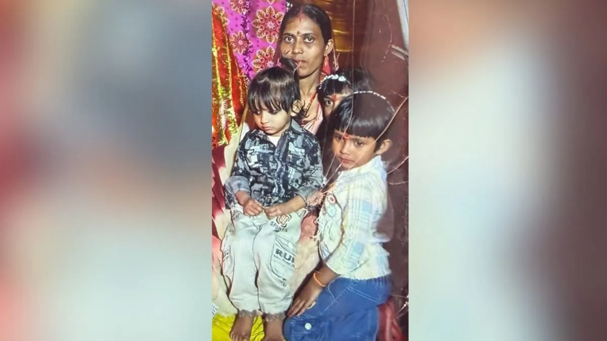 मृतक अनीता और उसकी तीन बेटियां - इंडिया टीवी हिंदी