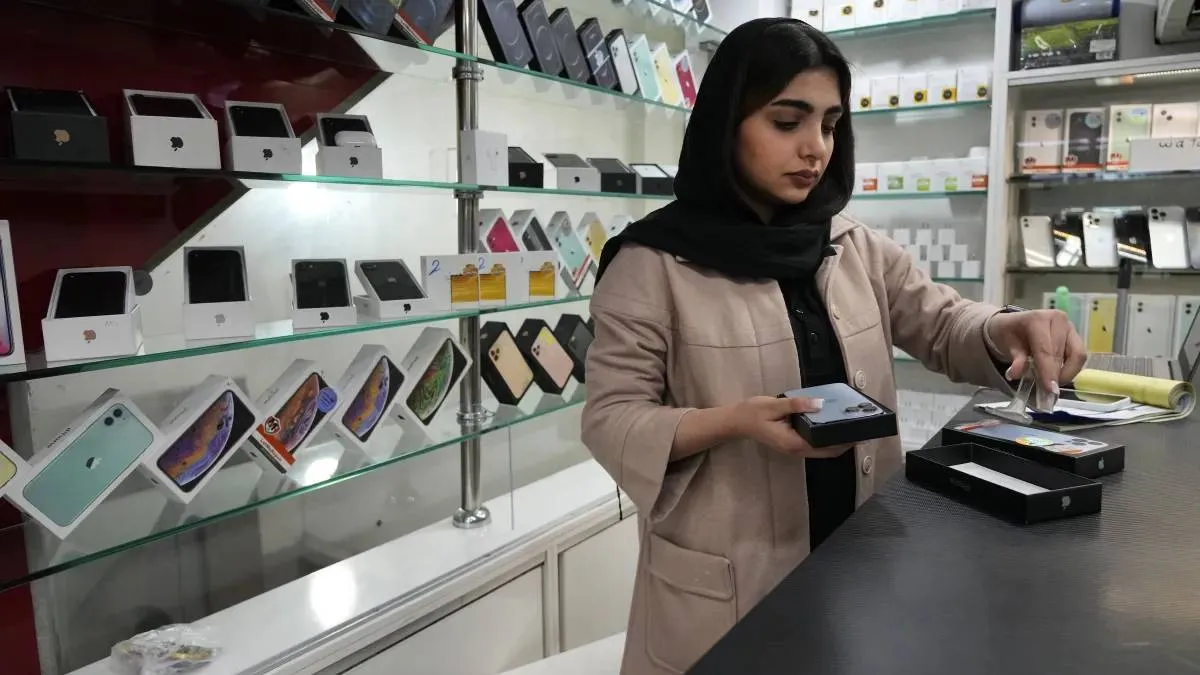 Global Smartphone shipments- India TV Hindi