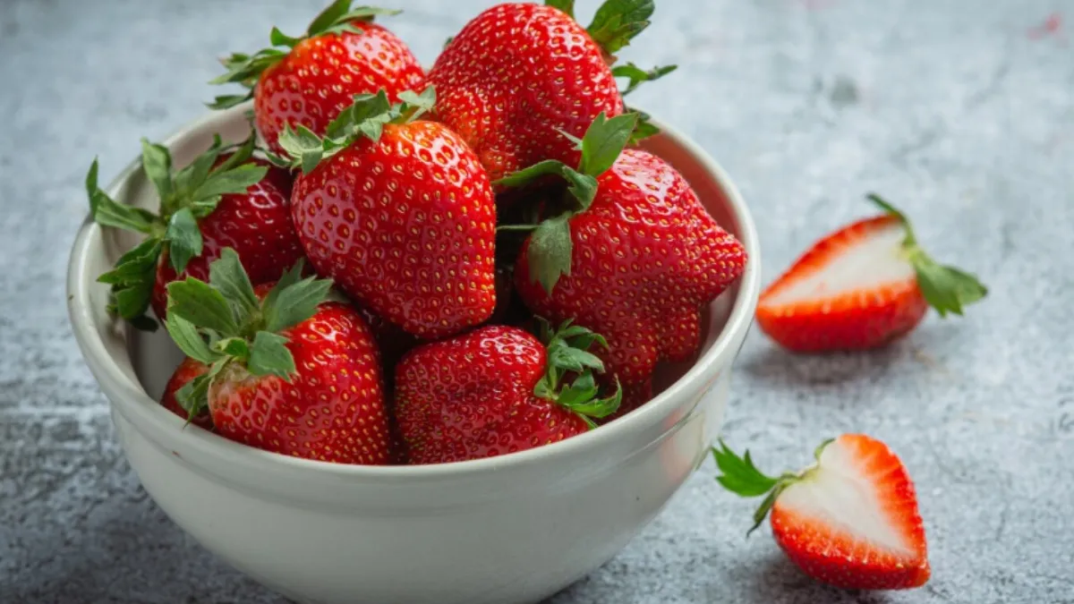 सेहत के लिए फायदेमंद स्ट्रॉबेरी- India TV Hindi