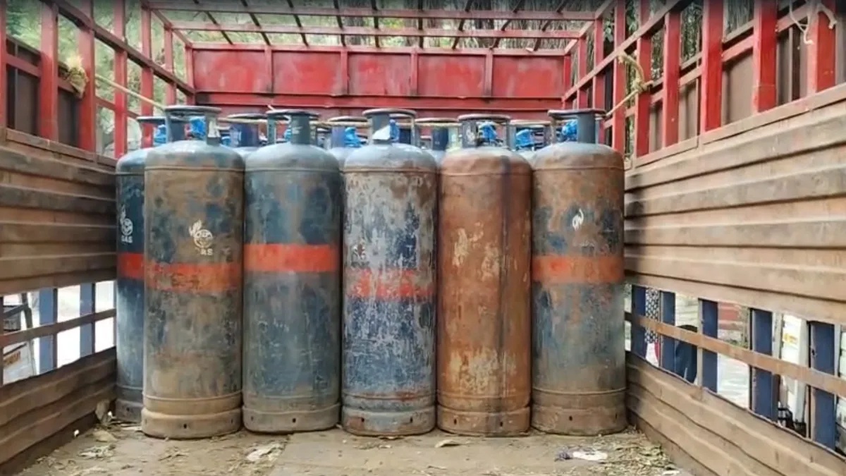 Commercial Cylinder- India TV Hindi