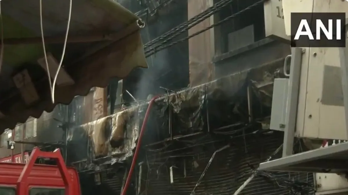 delhi palam building fire- India TV Hindi