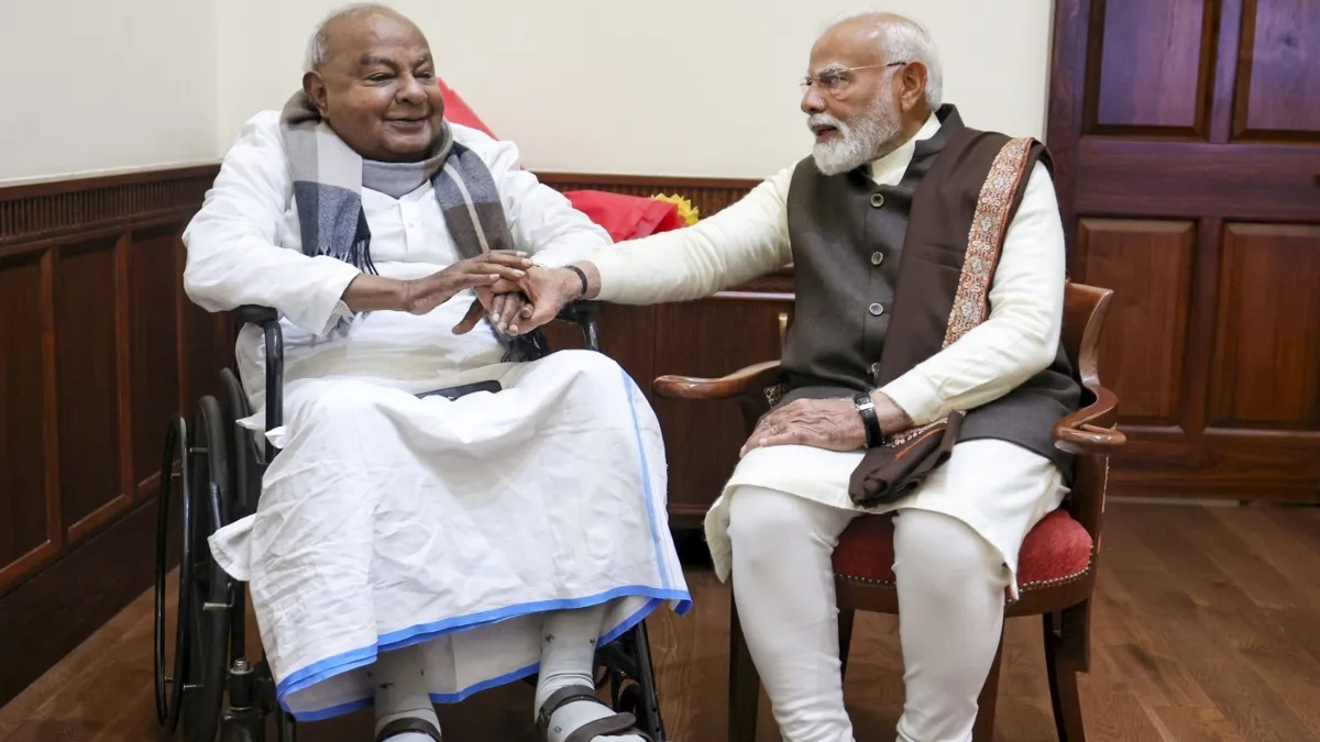 देवेगौड़ा और पीएम नरेंद्र मोदी- India TV Hindi