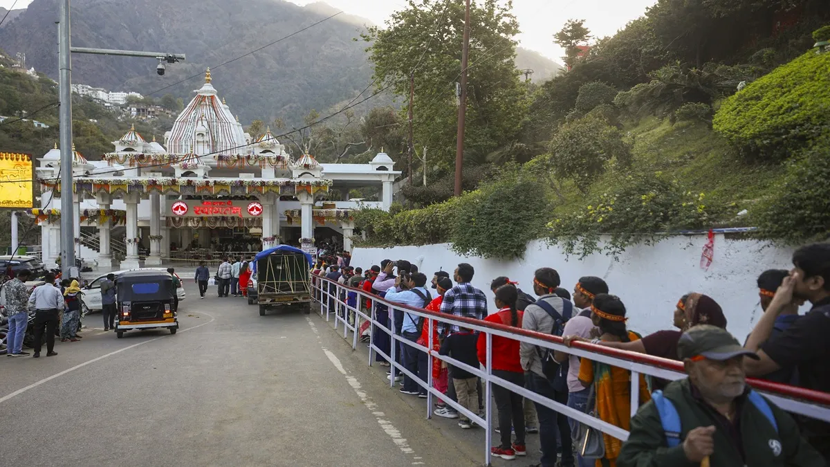 maa vaishno devi pilgrims- India TV Hindi