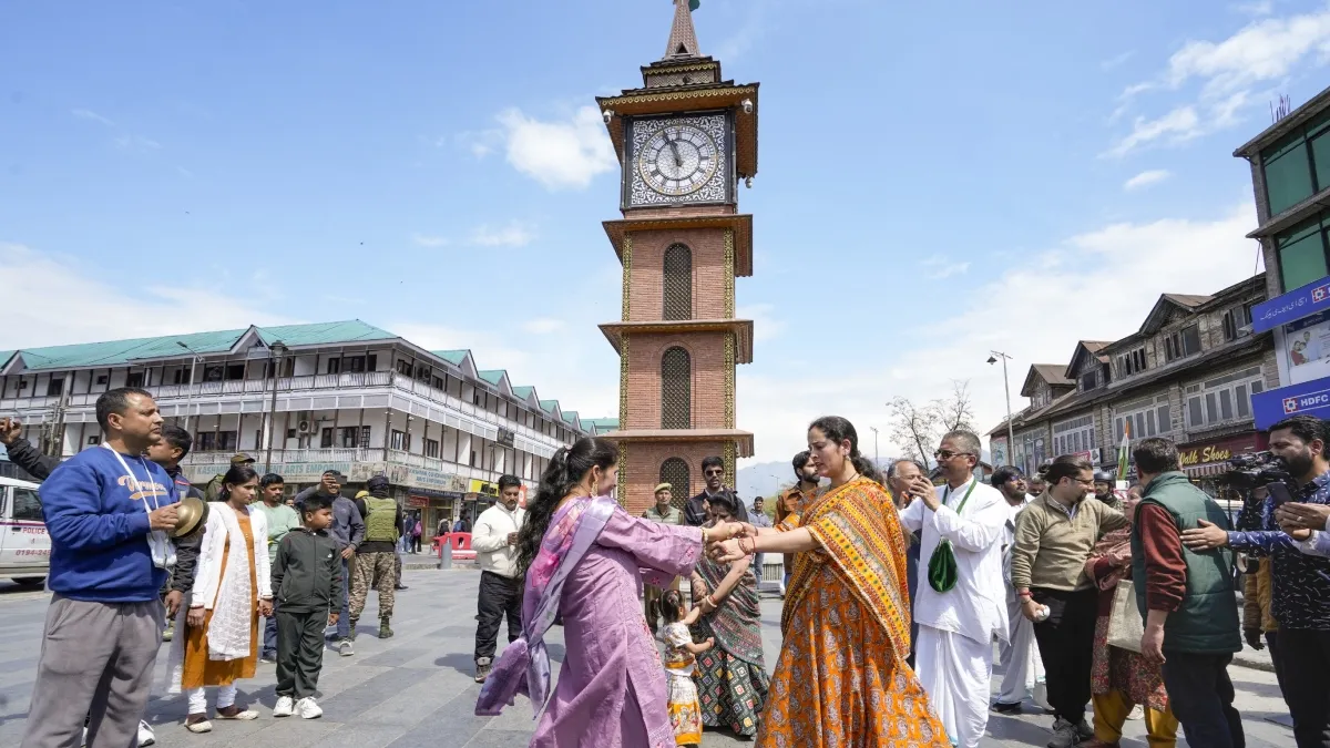 jammu kashmir kashmiri pandits return- India TV Hindi