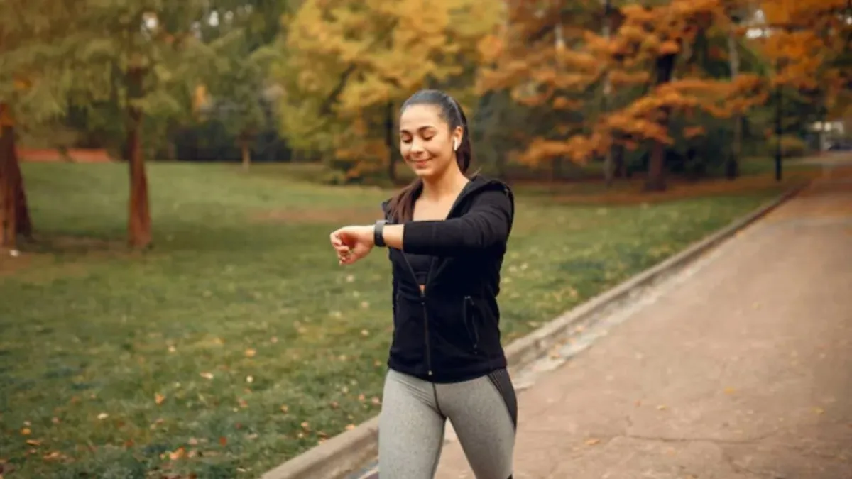 दस हज़ार कदम,- India TV Hindi