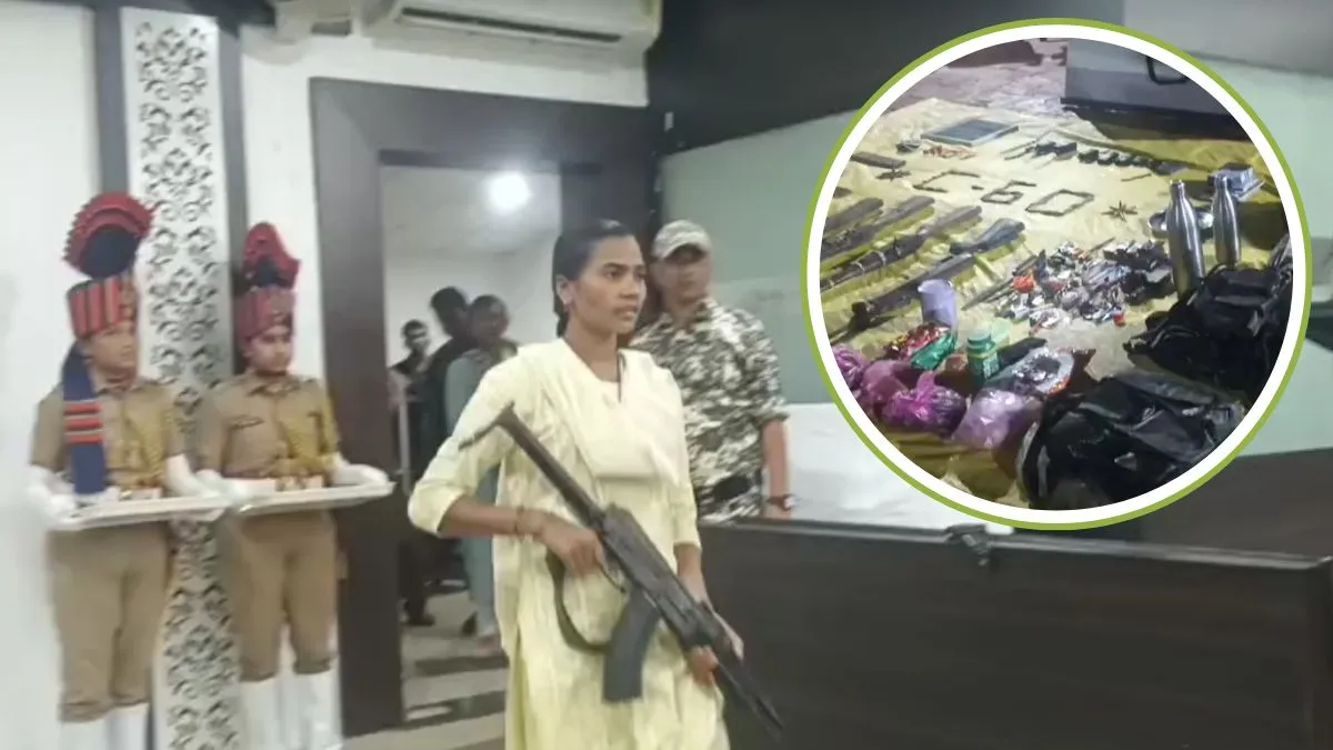 नक्सलियों का सरेंडर- India TV Hindi