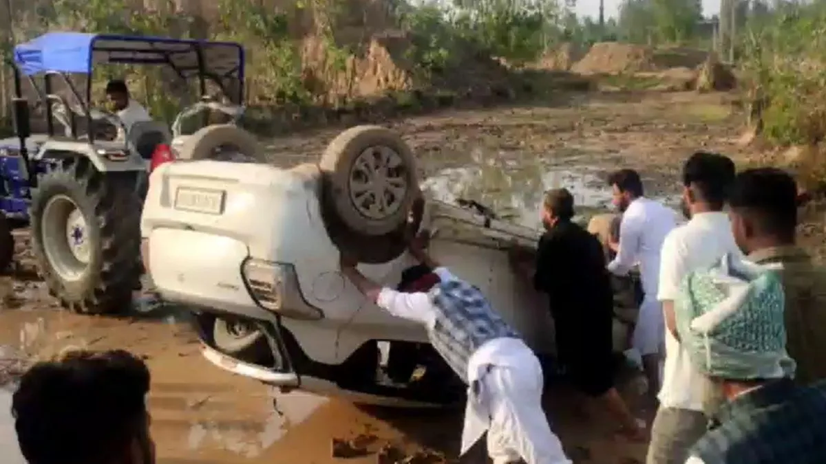 pilibhit car accident- India TV Hindi