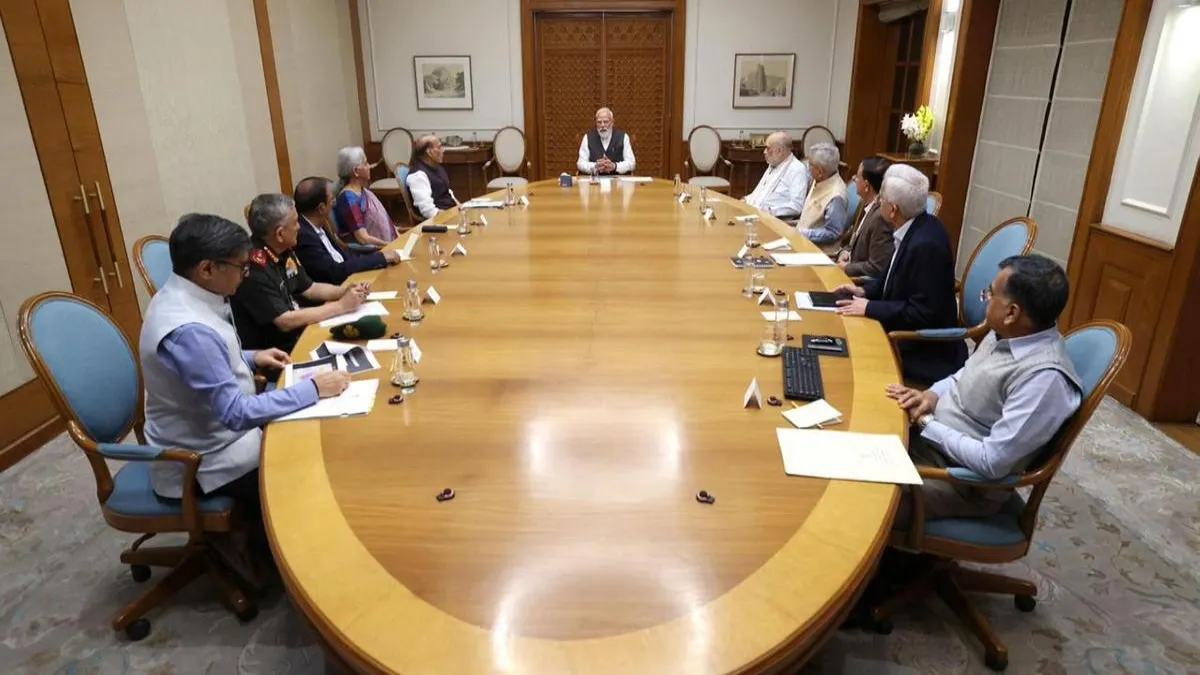 पीएम मोदी की अध्यक्षता में सीसीएस की बैठक- India TV Hindi