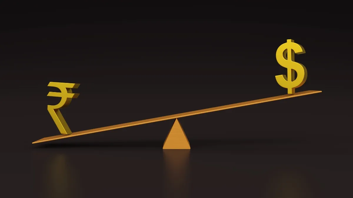 रुपये में रिकॉर्ड...- India TV Hindi