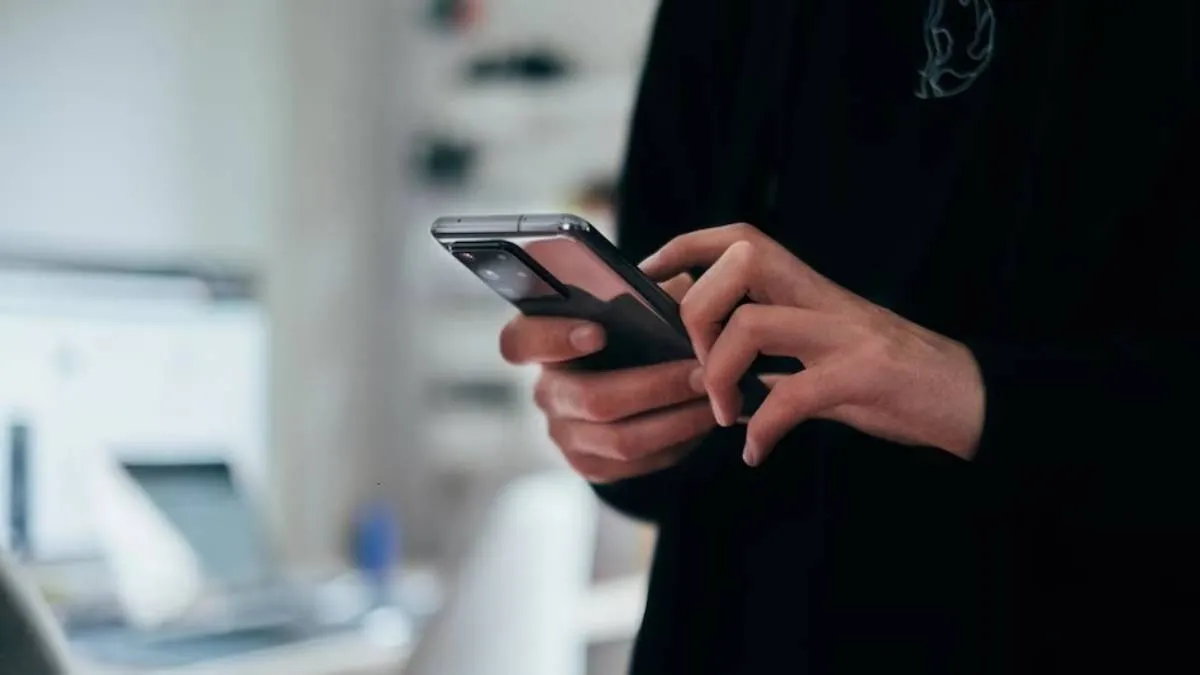 Smartphone sale decline- India TV Hindi