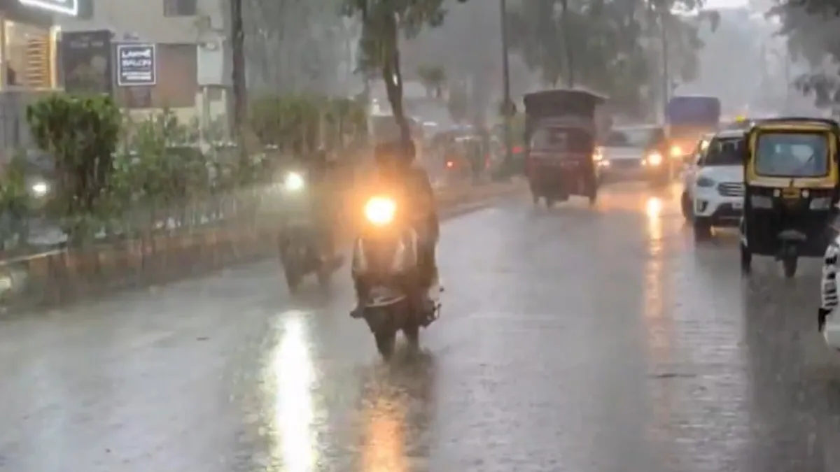 पुणे में ओले गिरने के बाद झमाझम बारिश- India TV Hindi