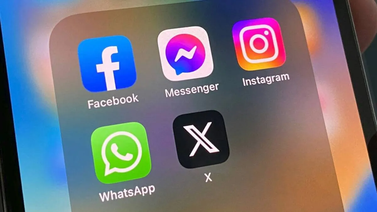 social media ban- India TV Hindi