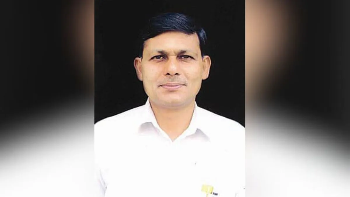 पूर्व सांसद डॉ. तरुण मंडल का नाम मतदाता सूची से हटा- India TV Hindi