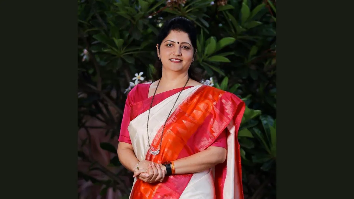 रूपाली चाकणकर । - India TV Hindi