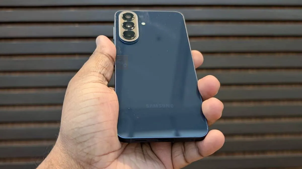 Samsung Galaxy A57 Review- India TV Hindi