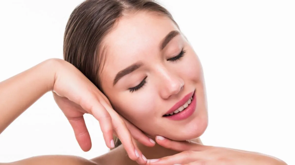 पिसे चावल का फेस पैक लगाने के फायदे- India TV Hindi