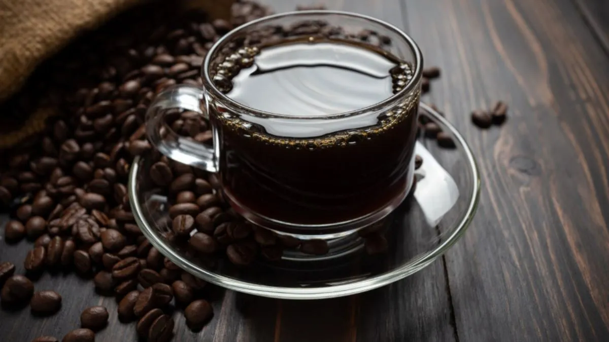 रात को क्यों नहीं पीनी चाहिए ब्लैक कॉफी? - India TV Hindi