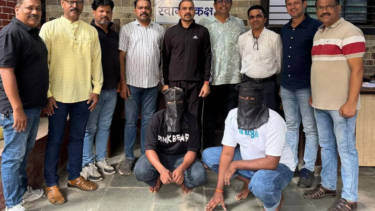 पुलिस हिरासत में आरोपी- India TV Hindi