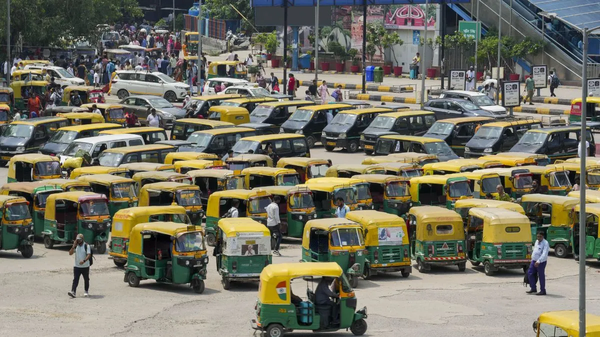 CNG Auto, delhi ev policy, electric vehicles- India TV Hindi