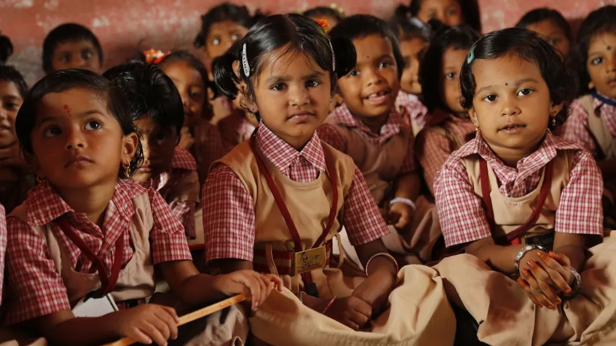 Patna school timing change heatwave- India TV Hindi