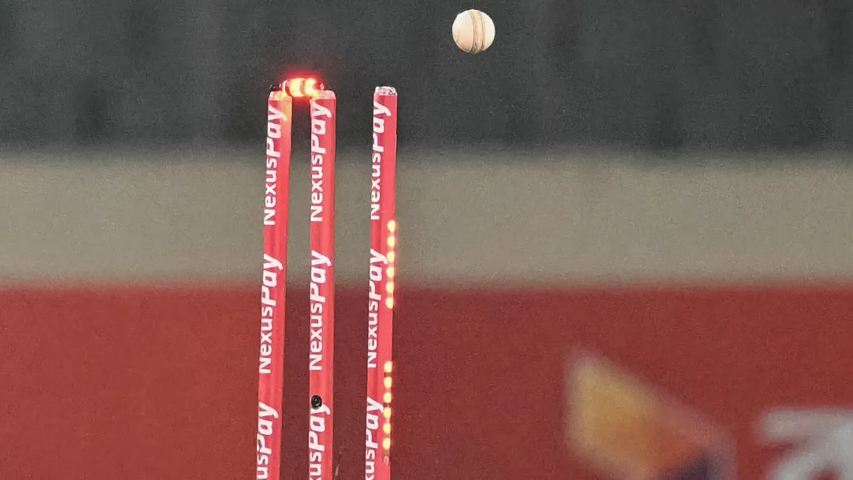 Bowled- India TV Hindi