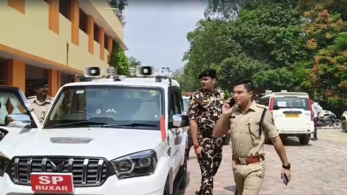 Buxar Police- India TV Hindi