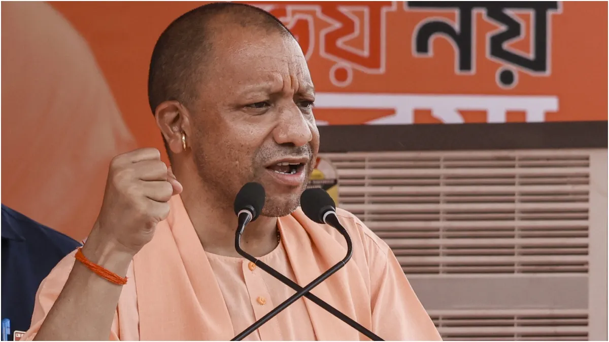 yogi govt action noida wokers protest- India TV Hindi